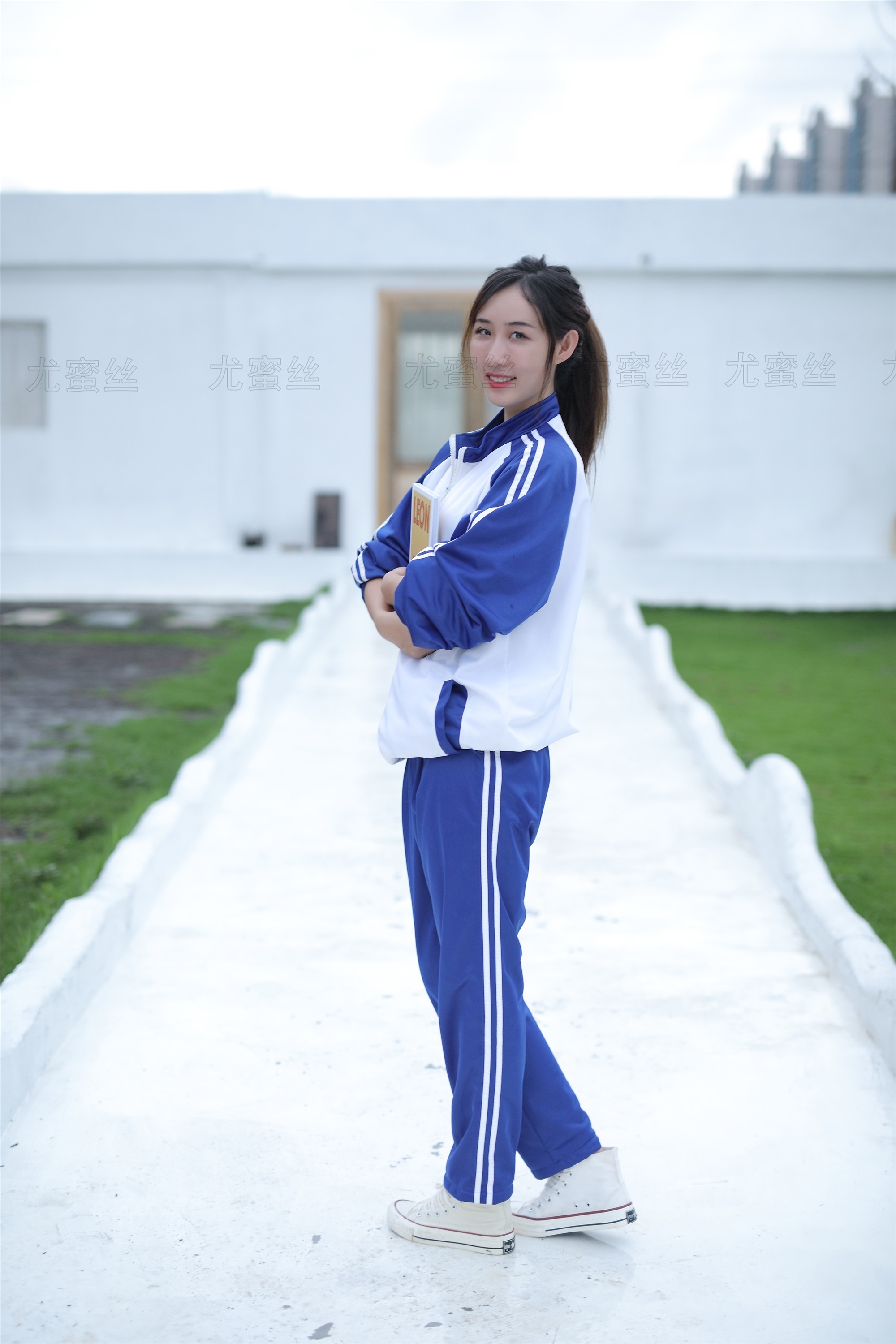 尤蜜丝 穿搭写真 NO.032